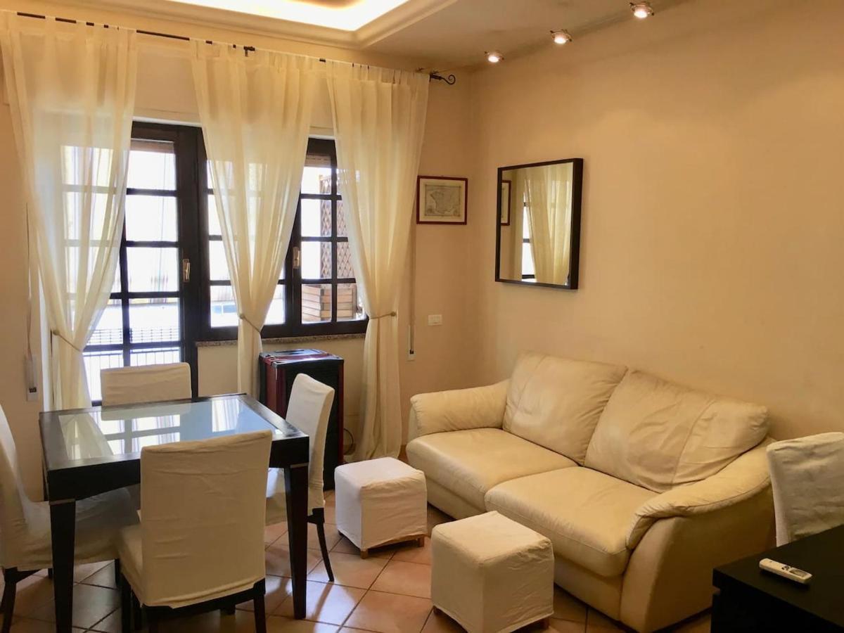 Casa Delfino - Appartamento Centro Storico A Due Passi Dalla Spiaggia & Mare, Porto & Ferrovia شيفيتافيكْيا المظهر الخارجي الصورة