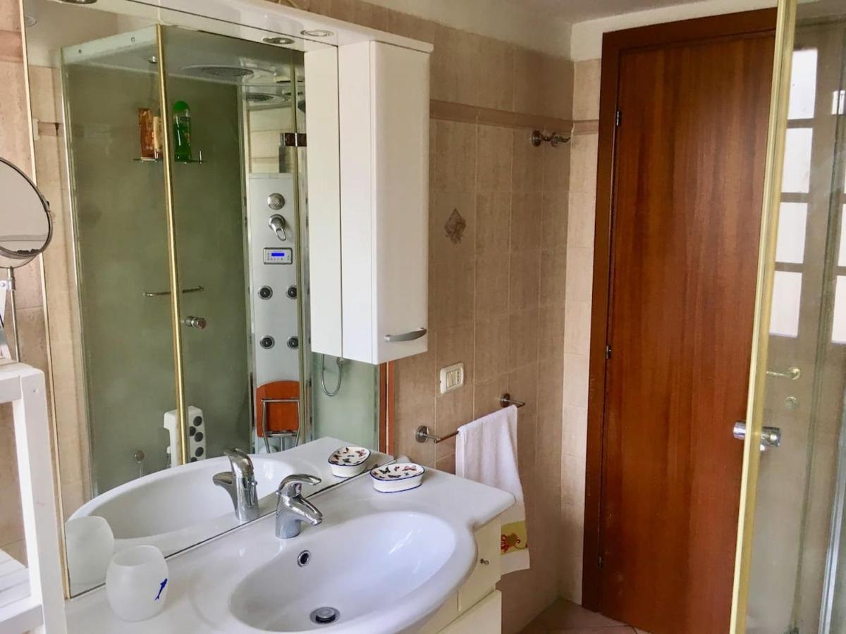 Casa Delfino - Appartamento Centro Storico A Due Passi Dalla Spiaggia & Mare, Porto & Ferrovia شيفيتافيكْيا المظهر الخارجي الصورة