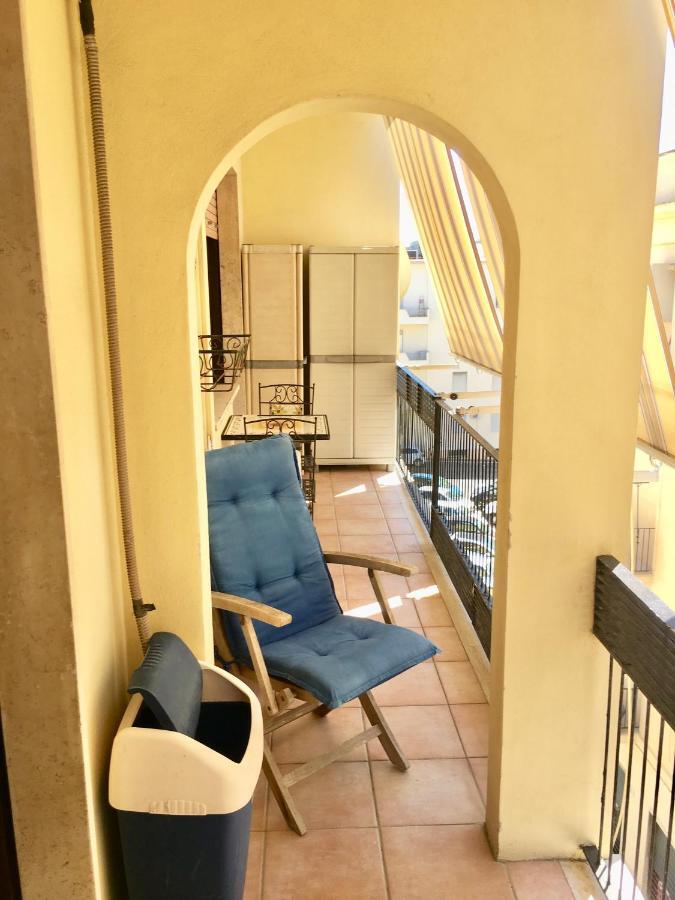 Casa Delfino - Appartamento Centro Storico A Due Passi Dalla Spiaggia & Mare, Porto & Ferrovia شيفيتافيكْيا المظهر الخارجي الصورة